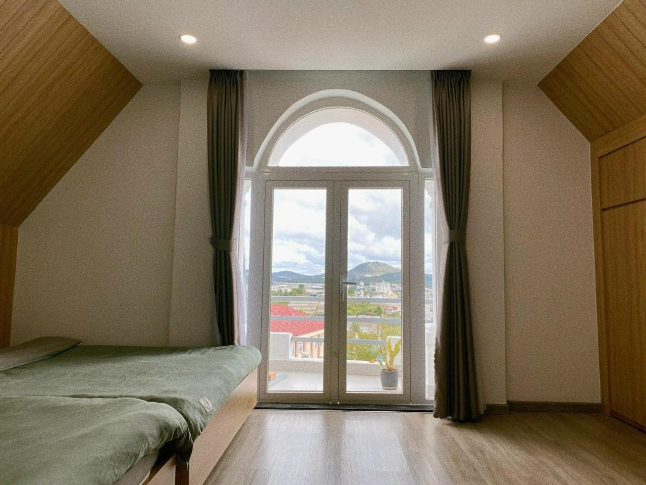 Hotel Dahill 196 Dalat Esterno foto
